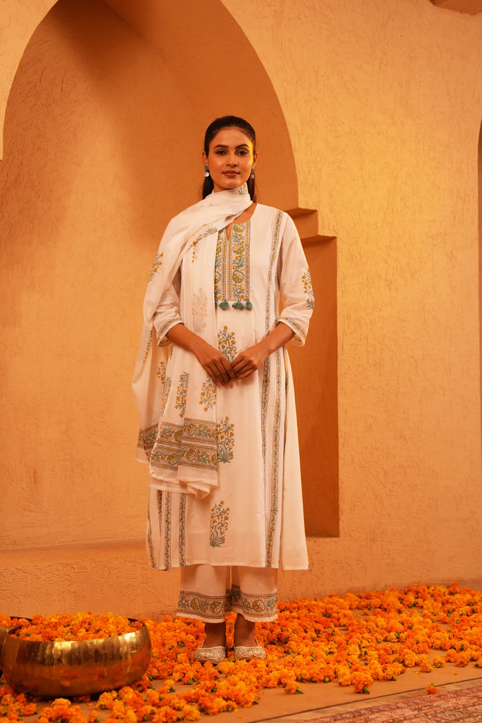 Mul Cotton White A-Line Suit Regular Wear