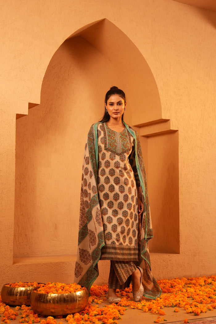 Mul Cotton Rust Straight Suit Regular Wear
