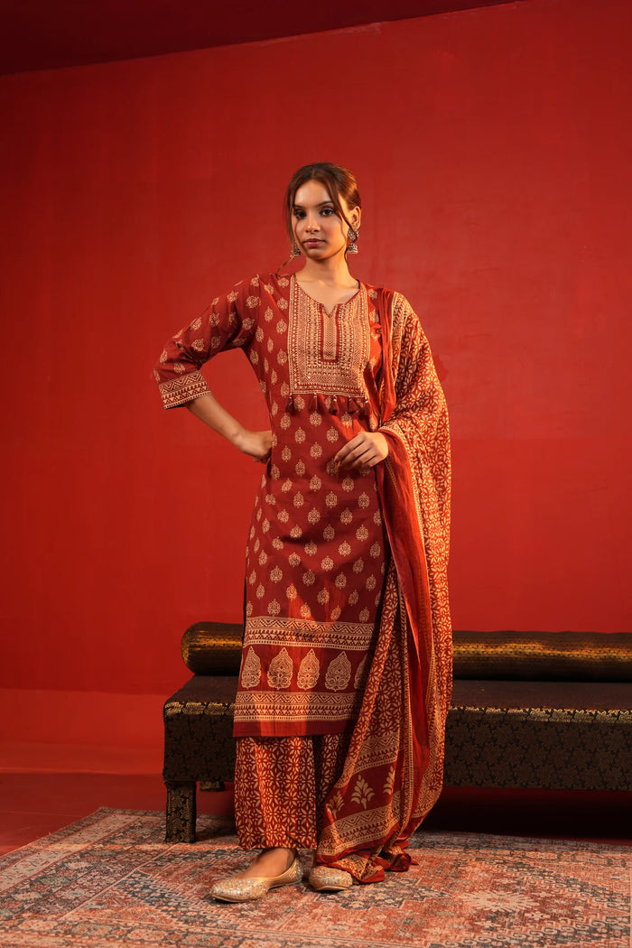 Mul Cotton Meganta Straight Suit Regular Wear